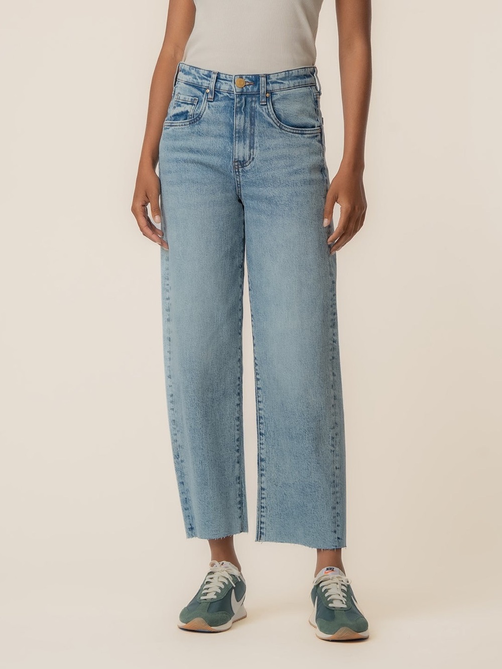 Kut from the Kloth Light Blue Gwen Wide High Rise Leg Jeans Size 6